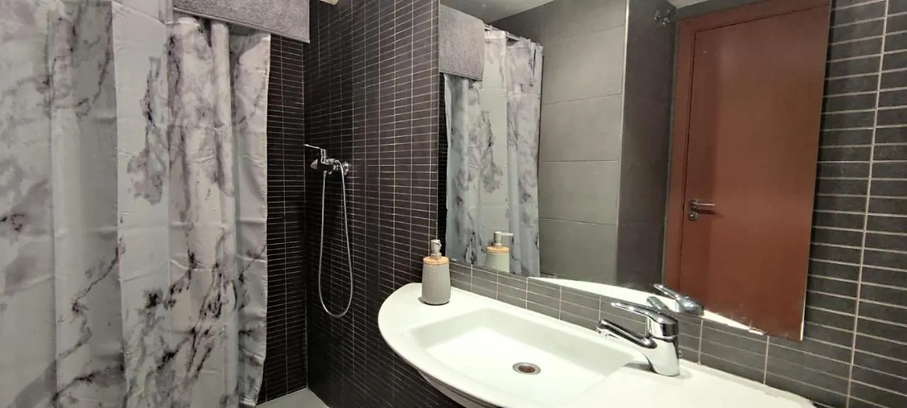 Illa, 4 Apartment Girona