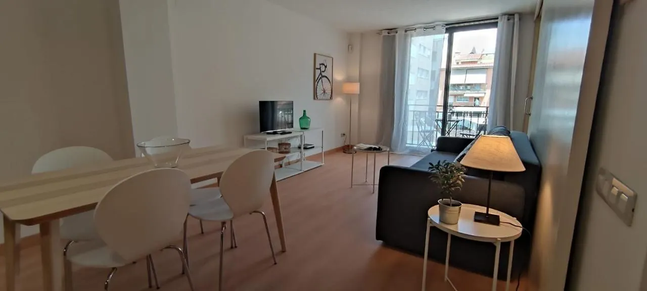 Illa, 4 Apartment Girona