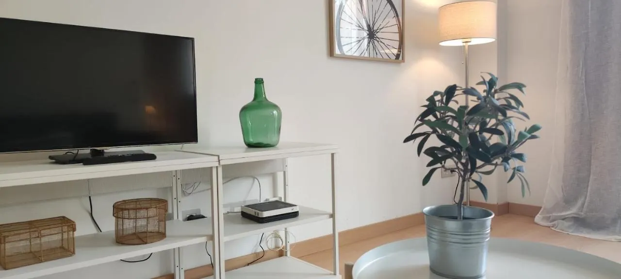 Illa, 4 Apartment Girona 0*,